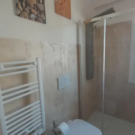 Casa Francesca Con Parcheggio Gratuito San Remo