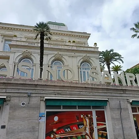 Casa Francesca Con Parcheggio Gratuito Apartmán *