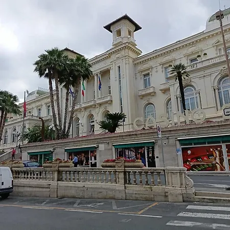 Casa Francesca Con Parcheggio Gratuito Apartmán *